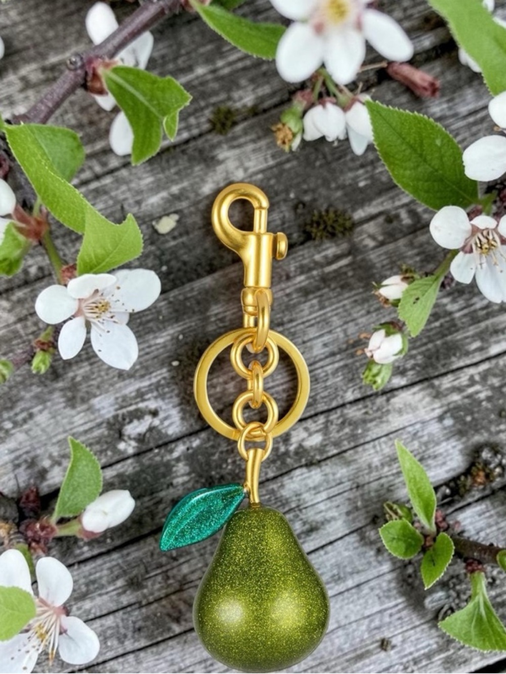 Pear green glitter bag,charm keychain resin, and metal New - Picture 3 of 7